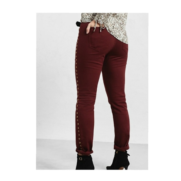 Jeans w/Gold Rivets - Picture 4 of 4